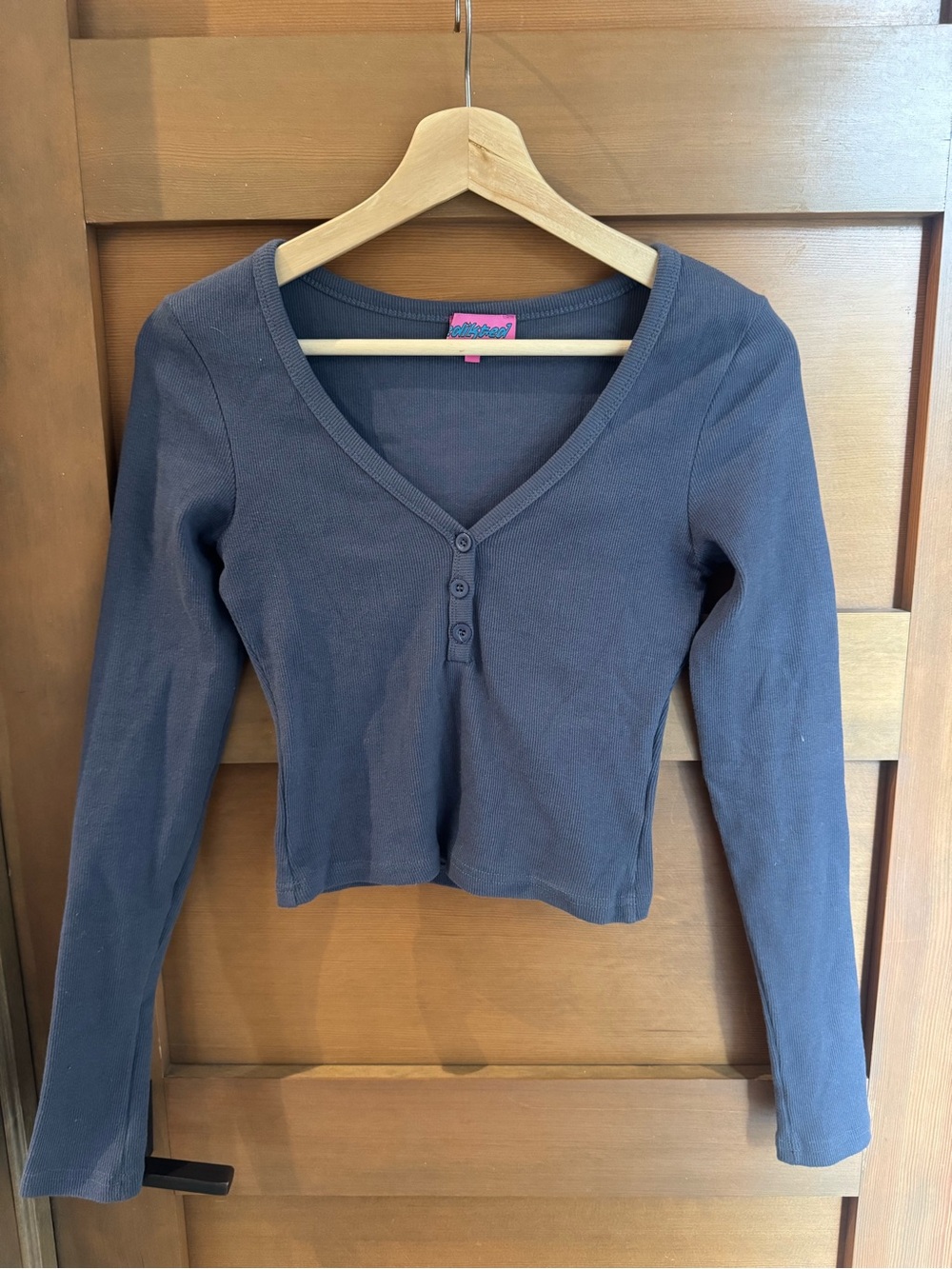 Edikted Navy Long-Sleeve V-Neck Button-Front Top